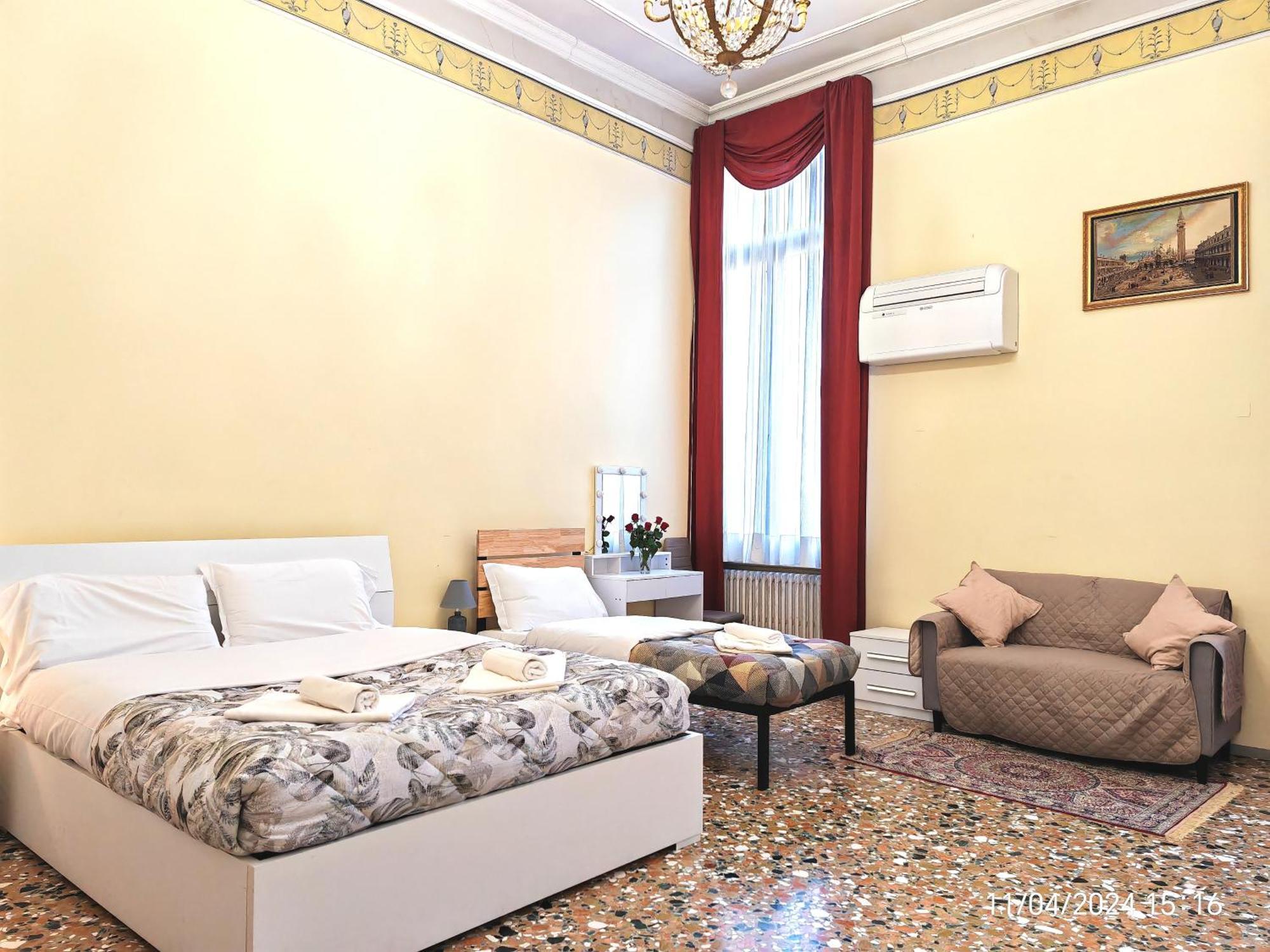 Venice Tourist House מראה חיצוני תמונה